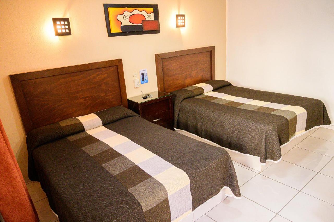 Hotel Acuario En Ocotlan Kültér fotó